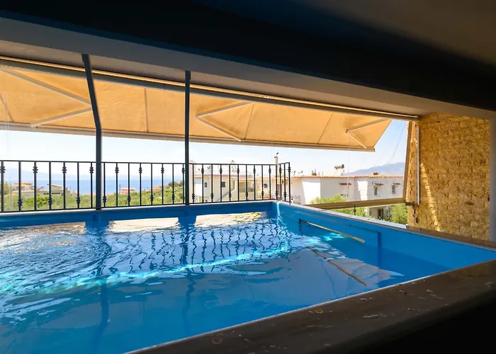 Apartamento Grand With Private Pools Calamata