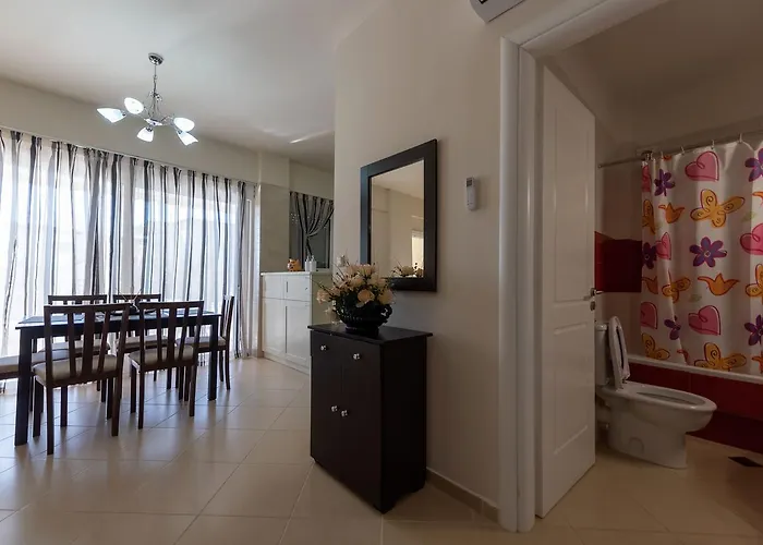 Apartamento Grand With Private Pools Calamata