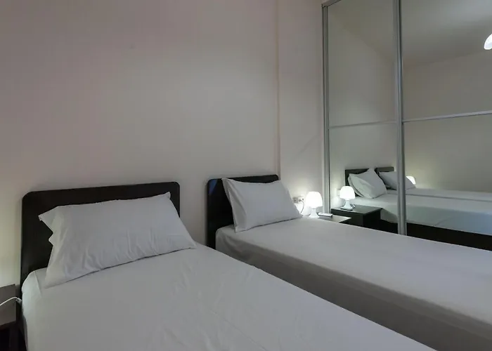 Grand With Private Pools 아파트 *
