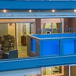 דירה Grand With Private Pools