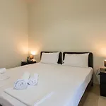 דירה Grand With Private Pools