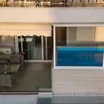 דירה Grand With Private Pools