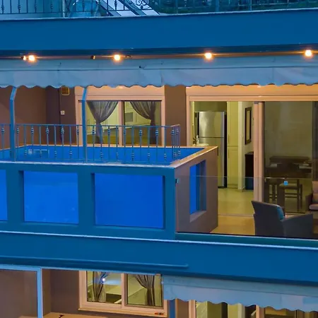 Grand With Private Pools *