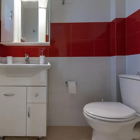 Grand With Private Pools Apartament *