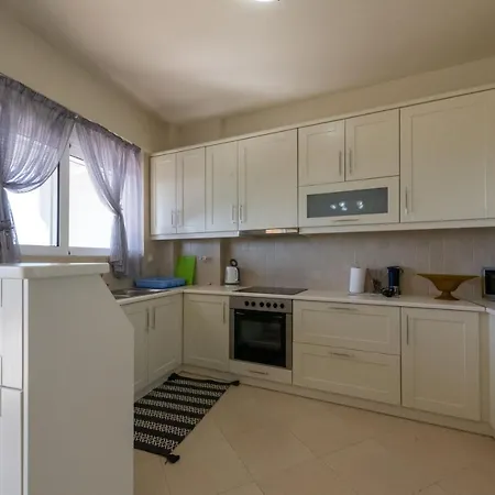 Grand With Private Pools Apartament