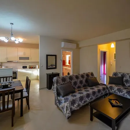 Apartament Grand With Private Pools