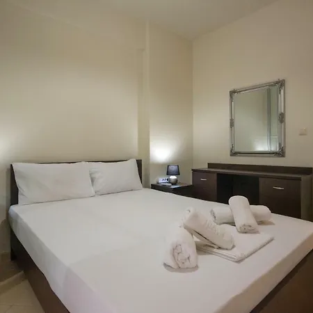 Grand Suites With Private Pools Apartment