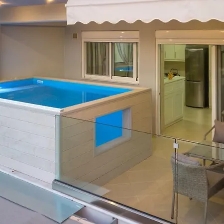 Apartment Grand Suites With Private Pools Kalamata