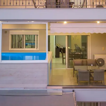 Grand Suites With Private Pools